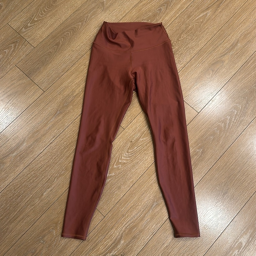 Alo High Waist Airlift Leggings Full Length (28”) - Picture 5 of 8